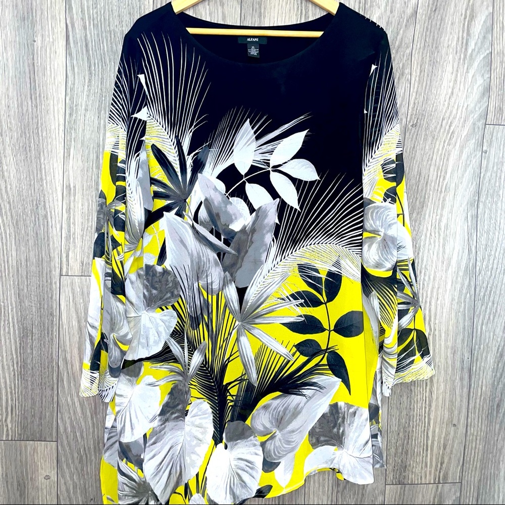 Alfani blouse  with flower design